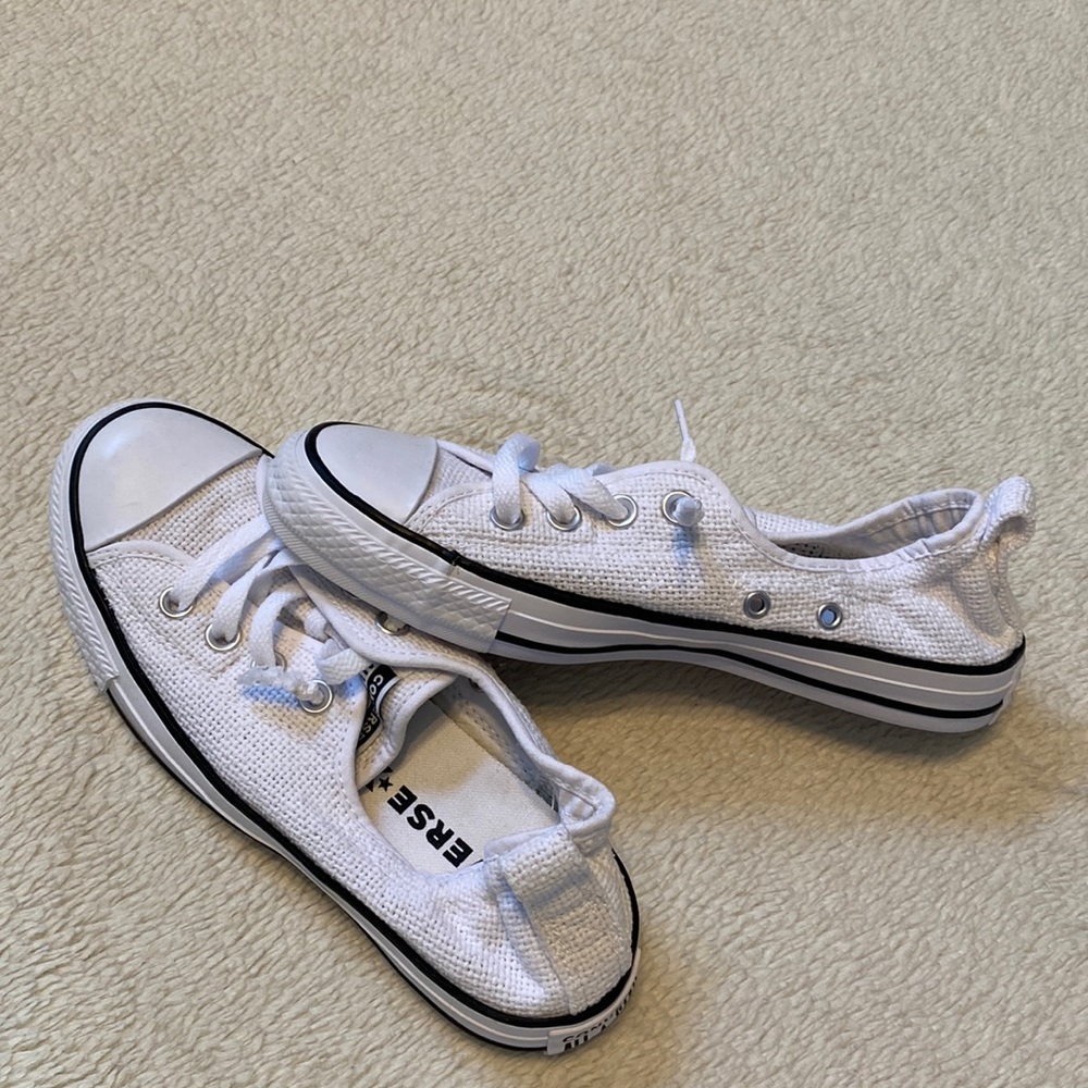 White Converse (women’s) size 7